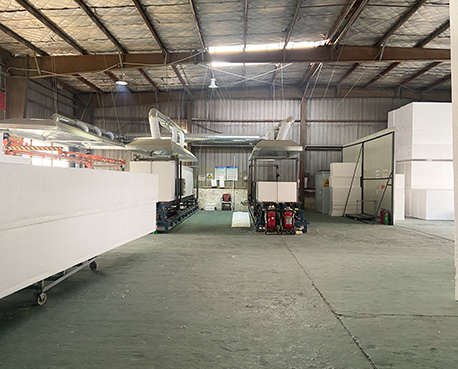 迪弘激光生產(chǎn)車間